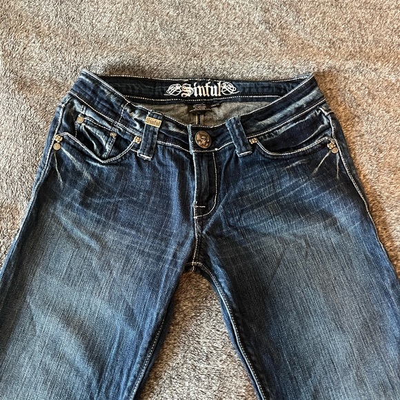 Sinful brand very good condition. Very expensive. Jeans for a great price - Picture 3 of 4